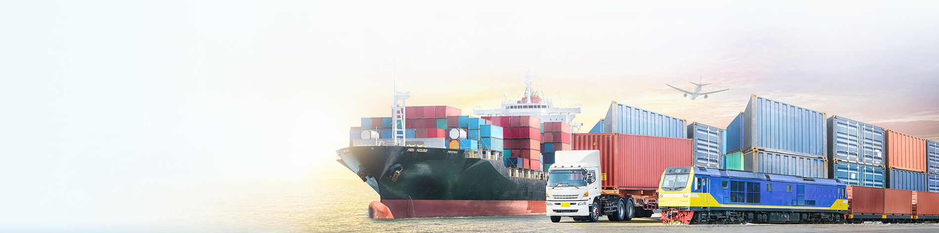 Read more about the article What pays more for shipping by sea or by air?